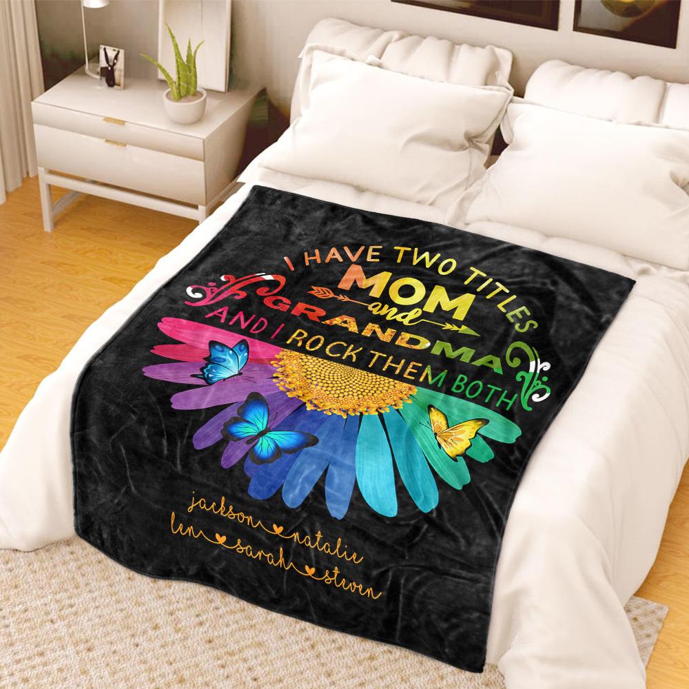 Personalized Daisy Fleece Blankets with Your Nick & Kids' Names