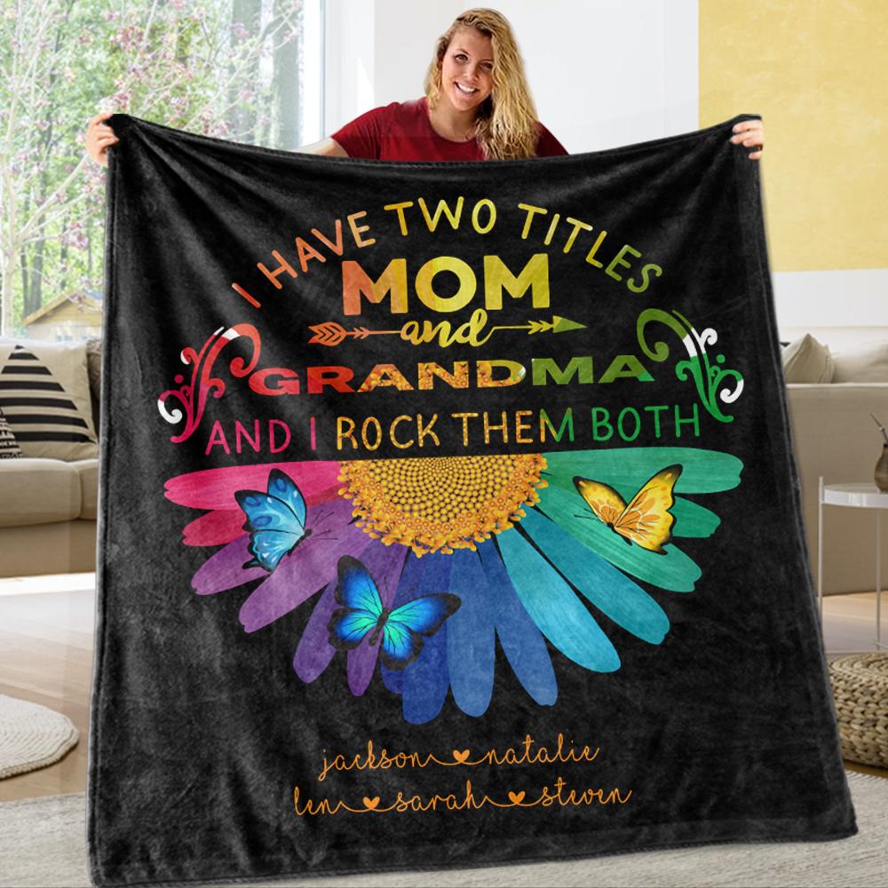 Personalized Daisy Fleece Blankets with Your Nick & Kids' Names